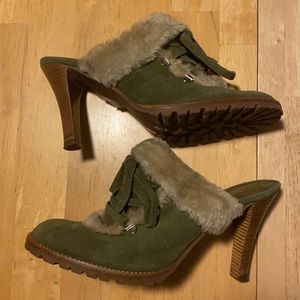 GIANNI BINI. Size8 GREEN Suede Slip-on stilettos w/Rugged Sole Faux Fur & laces.
